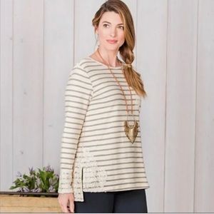 EUC XL Matilda Jane Green/Cream LS Top